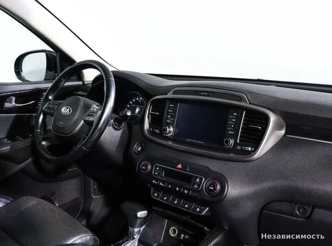 KIA Sorento 2019 с пробегом — фото 7
