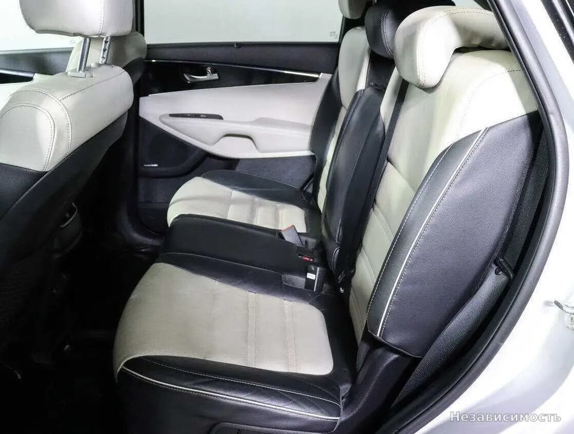 KIA Sorento 2019 с пробегом — фото 7