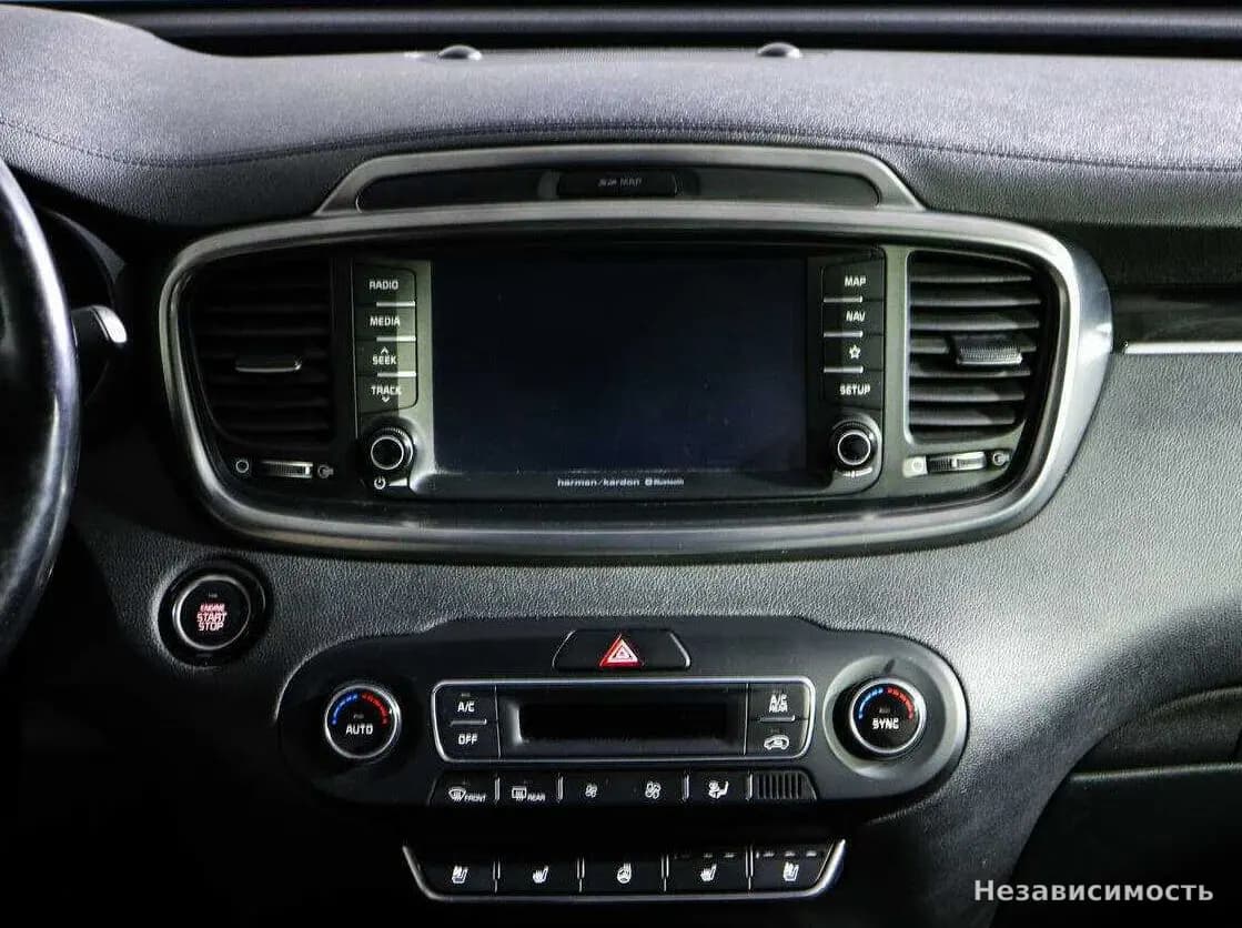 KIA Sorento 2019 с пробегом — фото 10
