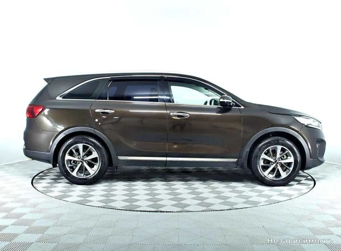 KIA Sorento 2018 с пробегом — фото 4