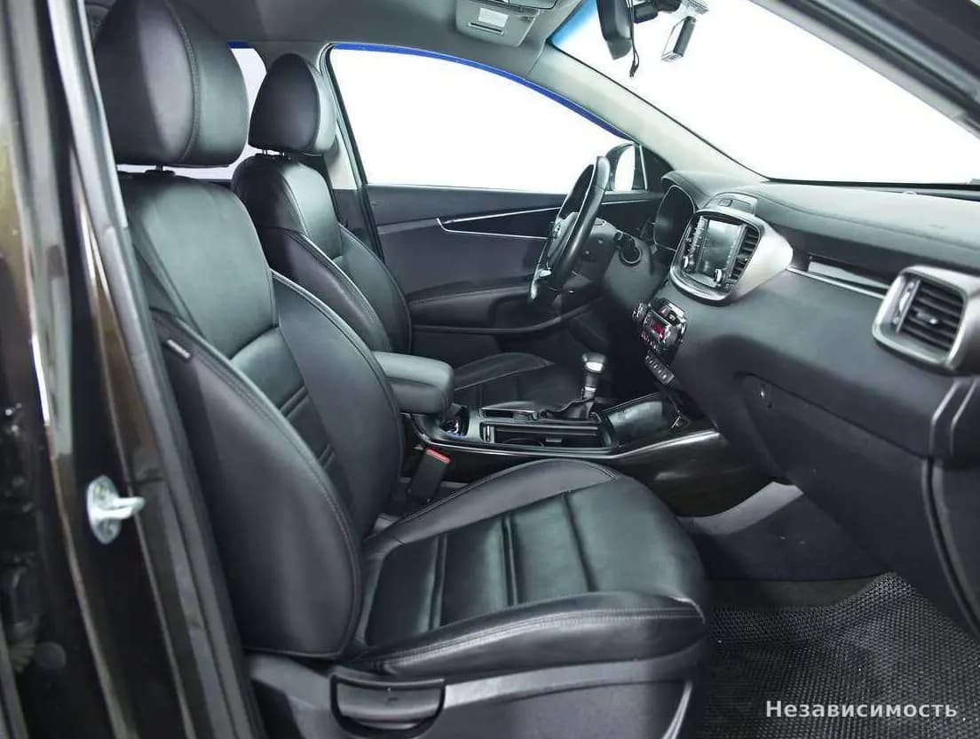 KIA Sorento 2018 с пробегом — фото 10