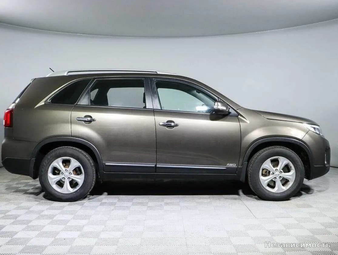 KIA Sorento 2015 с пробегом — фото 4