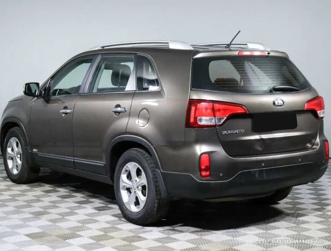 KIA Sorento 2015 с пробегом — фото 7