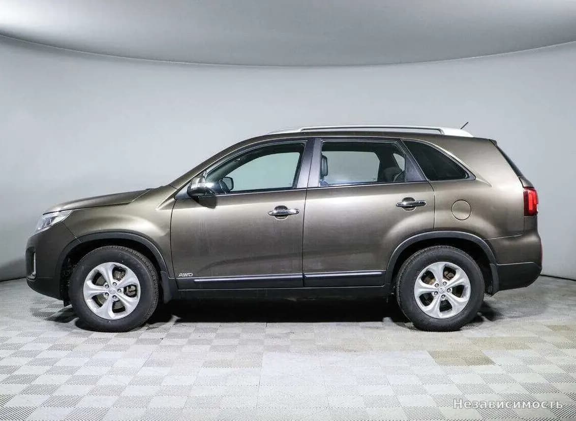 KIA Sorento 2015 с пробегом — фото 8