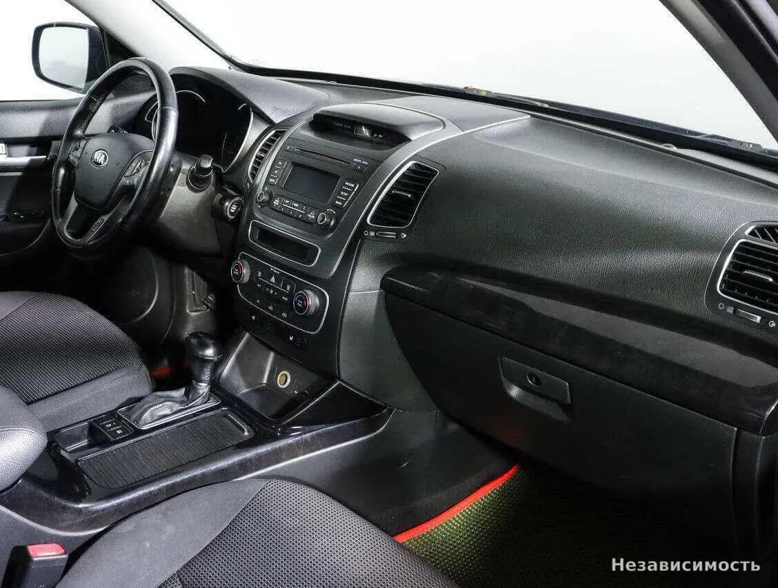 KIA Sorento 2015 с пробегом — фото 9