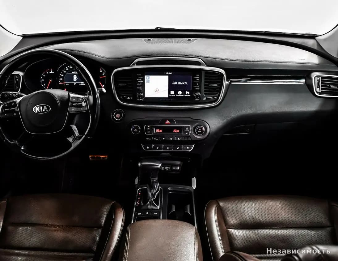 KIA Sorento 2019 с пробегом — фото 9