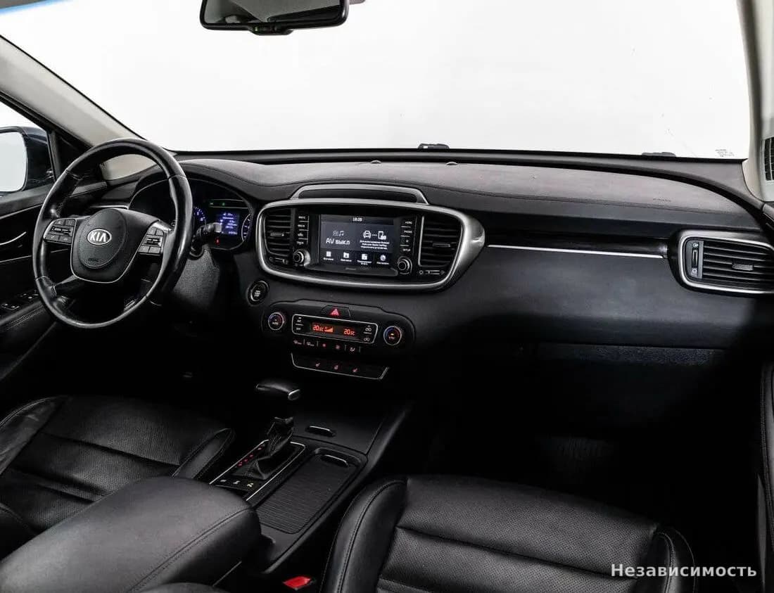 KIA Sorento 2019 с пробегом — фото 7