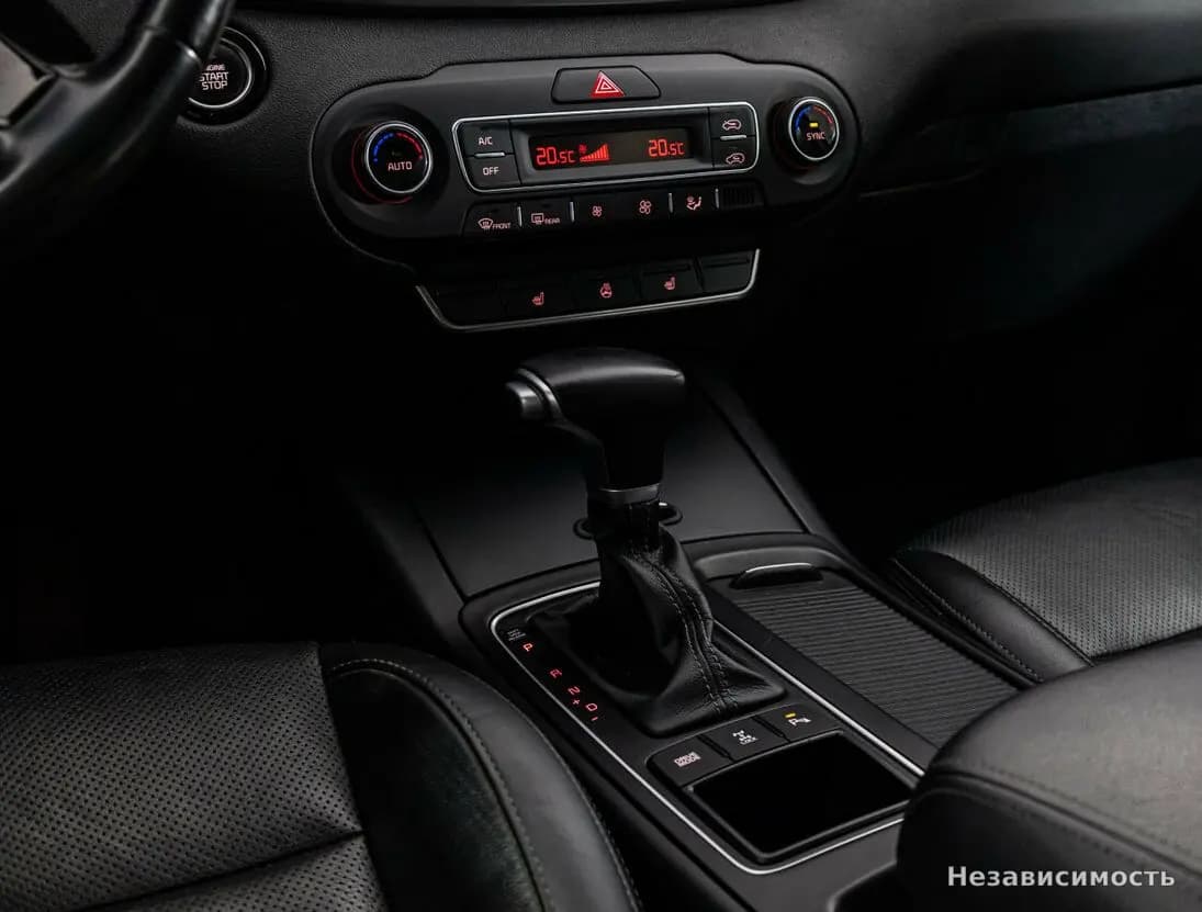 KIA Sorento 2019 с пробегом — фото 10