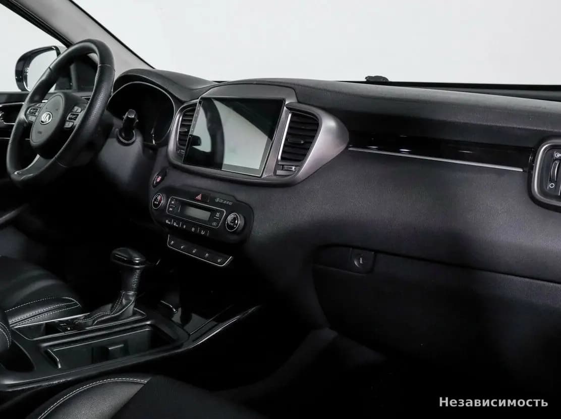 KIA Sorento 2016 с пробегом — фото 7