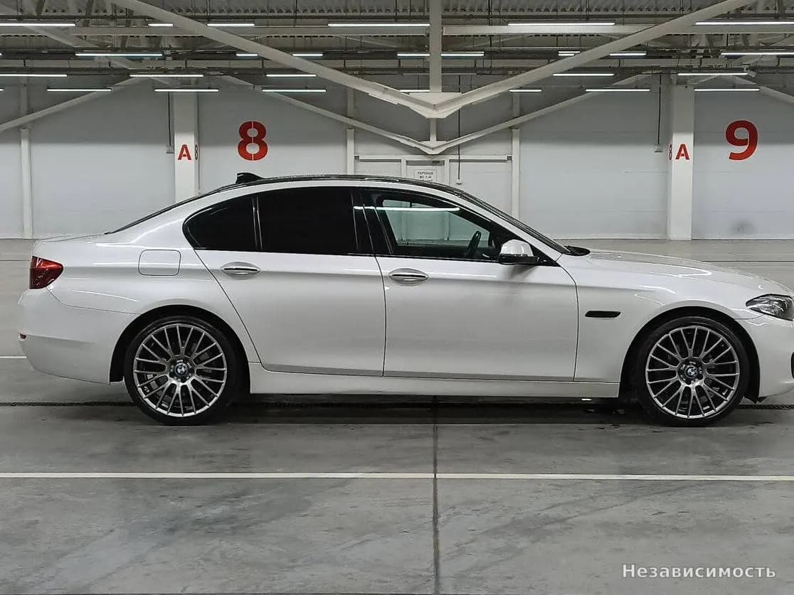 BMW 5 серии 2015 с пробегом — фото 4