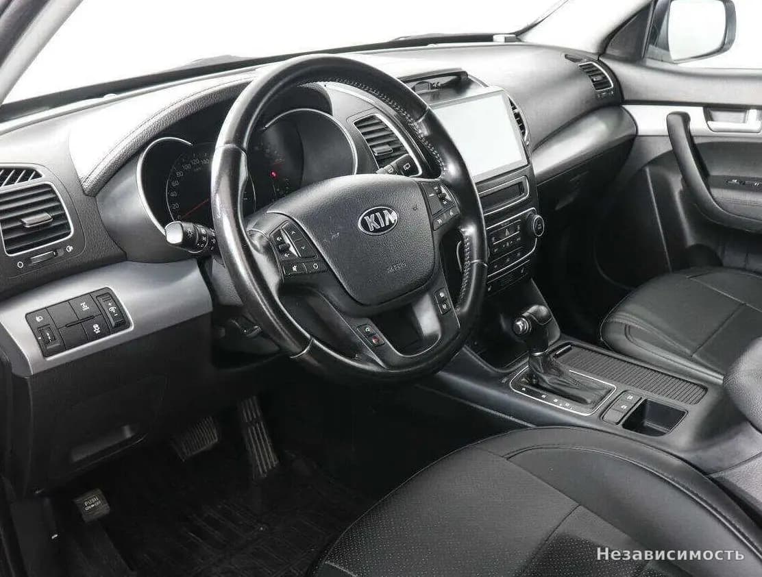 KIA Sorento 2013 с пробегом — фото 6