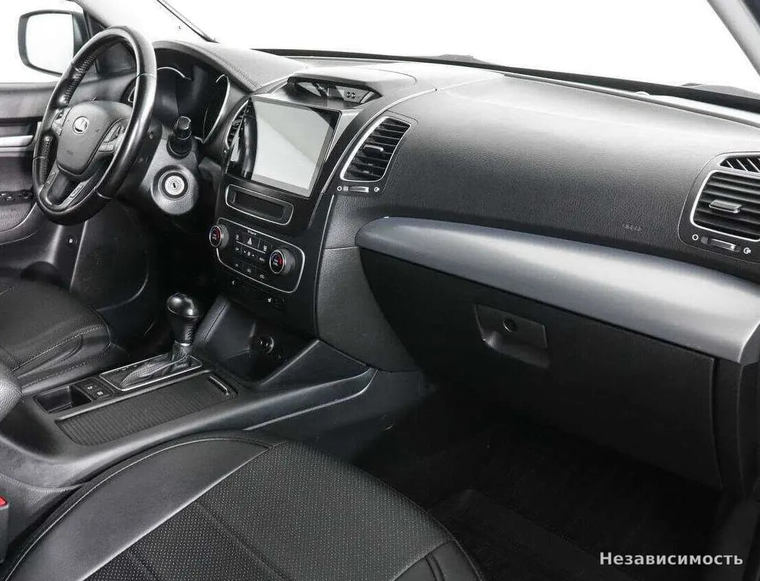 KIA Sorento 2013 с пробегом — фото 7