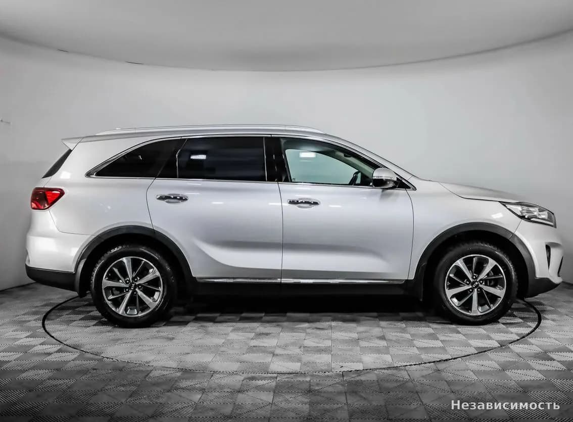 KIA Sorento 2018 с пробегом — фото 4