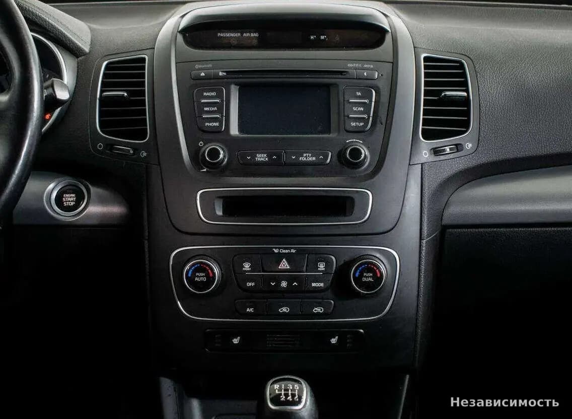 KIA Sorento 2015 с пробегом — фото 10