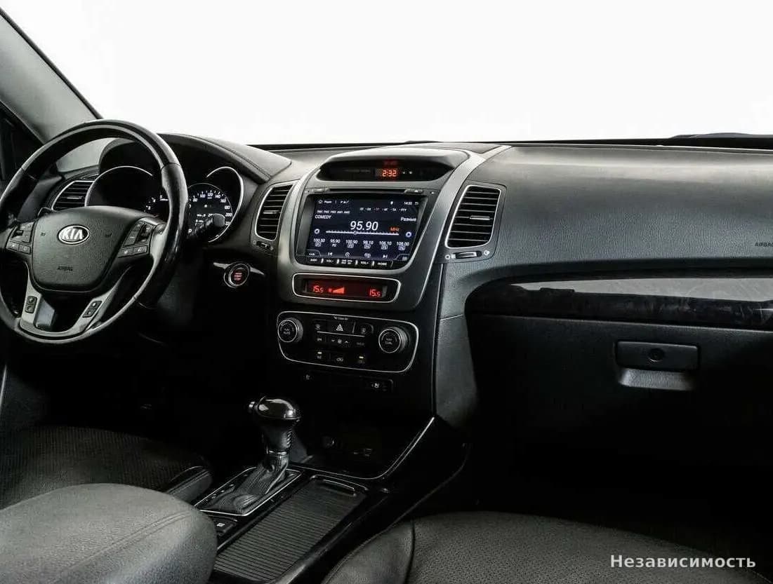 KIA Sorento 2018 с пробегом — фото 7