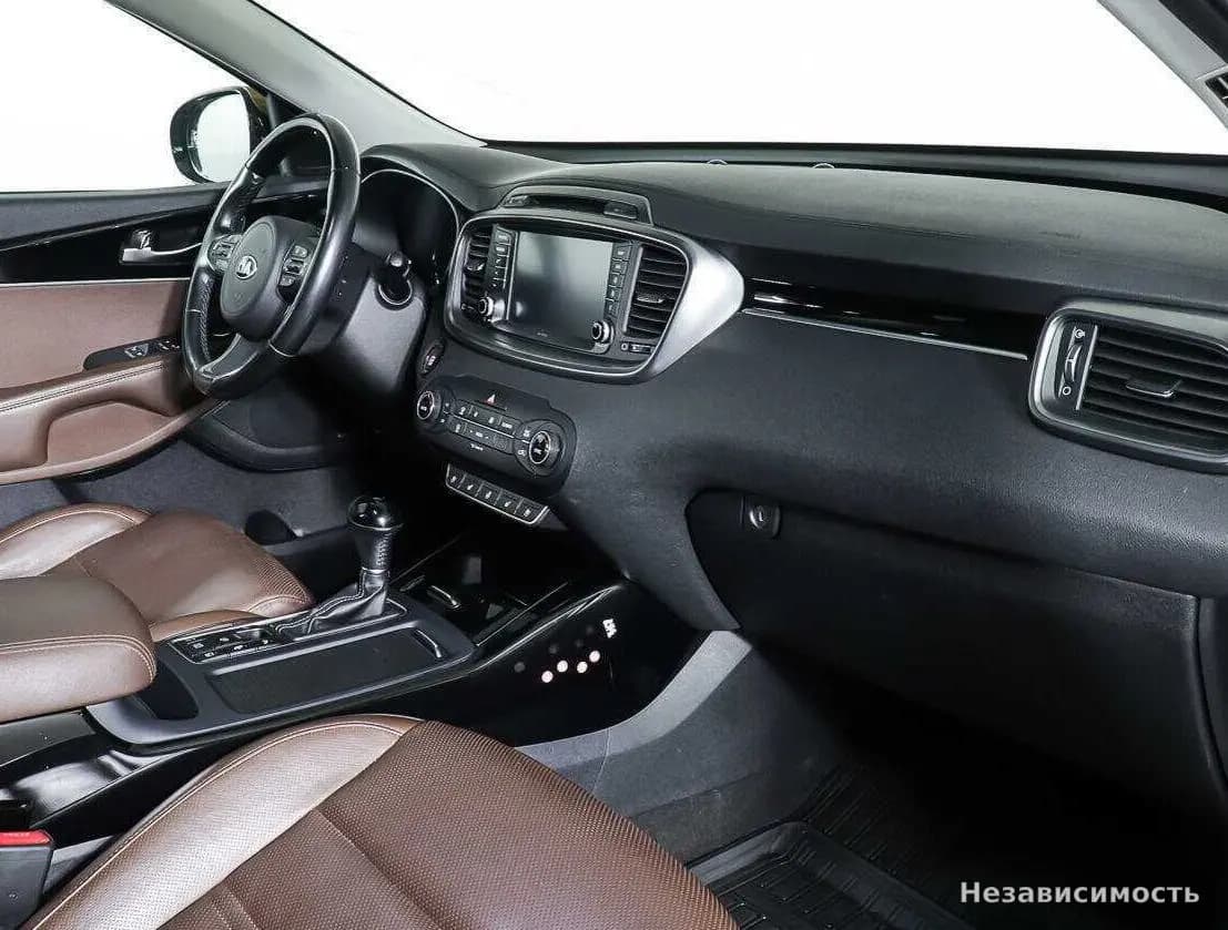 KIA Sorento 2017 с пробегом — фото 9