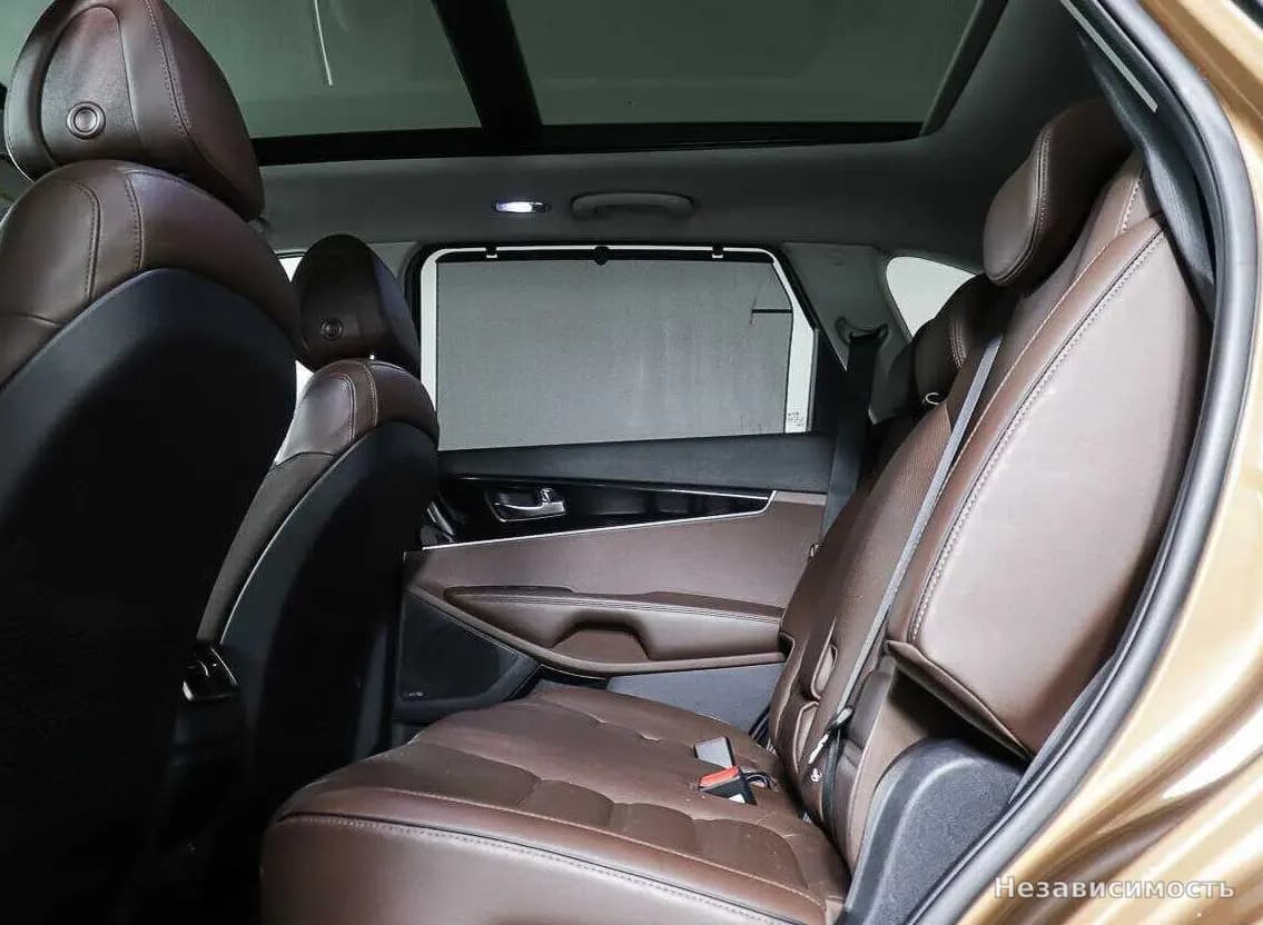 KIA Sorento 2017 с пробегом — фото 10