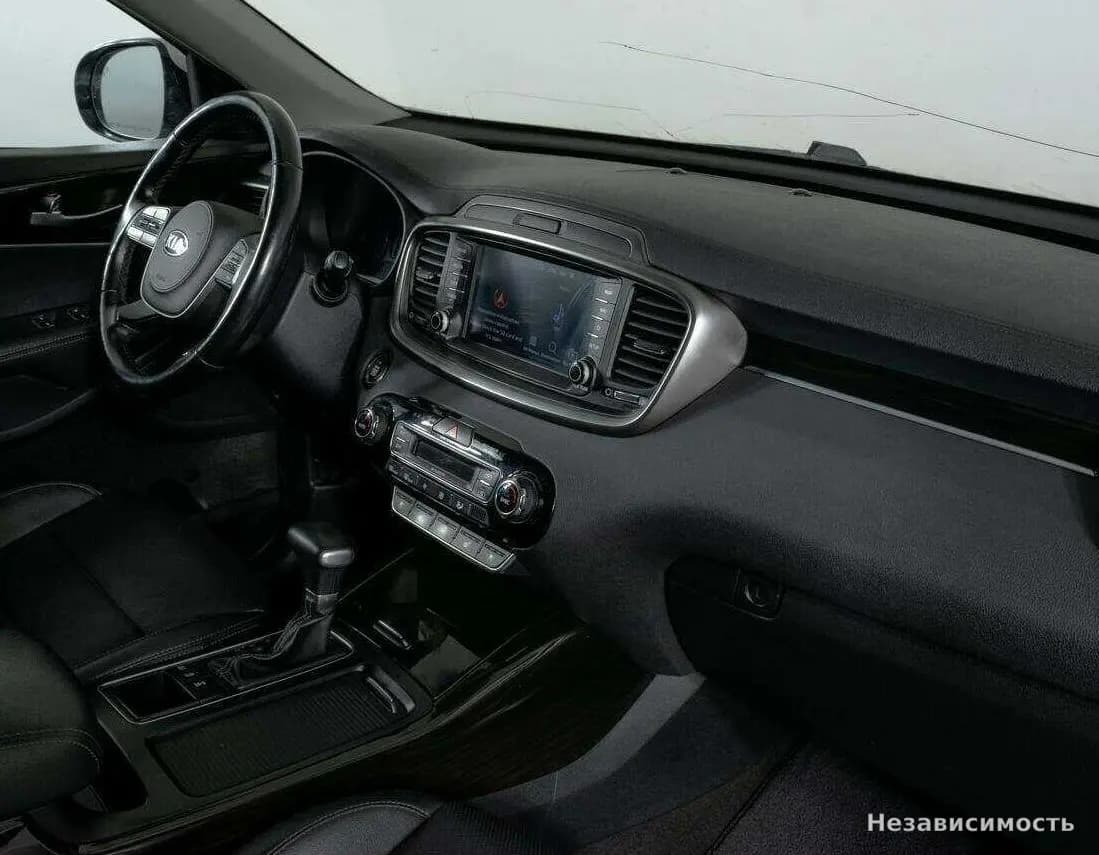 KIA Sorento 2019 с пробегом — фото 9