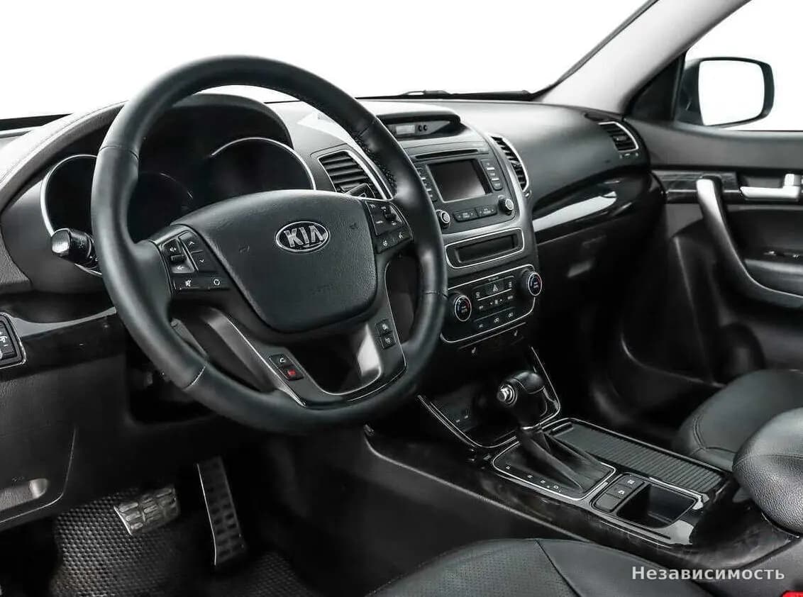 KIA Sorento 2014 с пробегом — фото 9