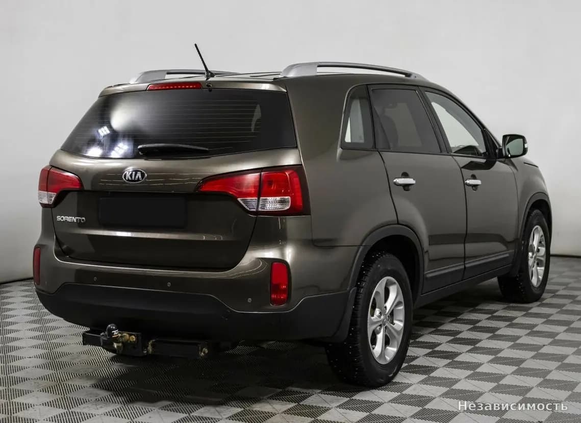 KIA Sorento 2015 с пробегом — фото 4