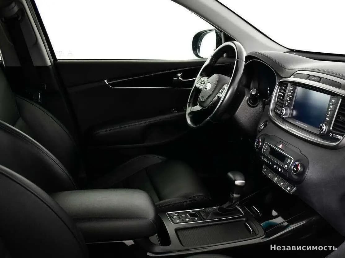 KIA Sorento 2019 с пробегом — фото 9
