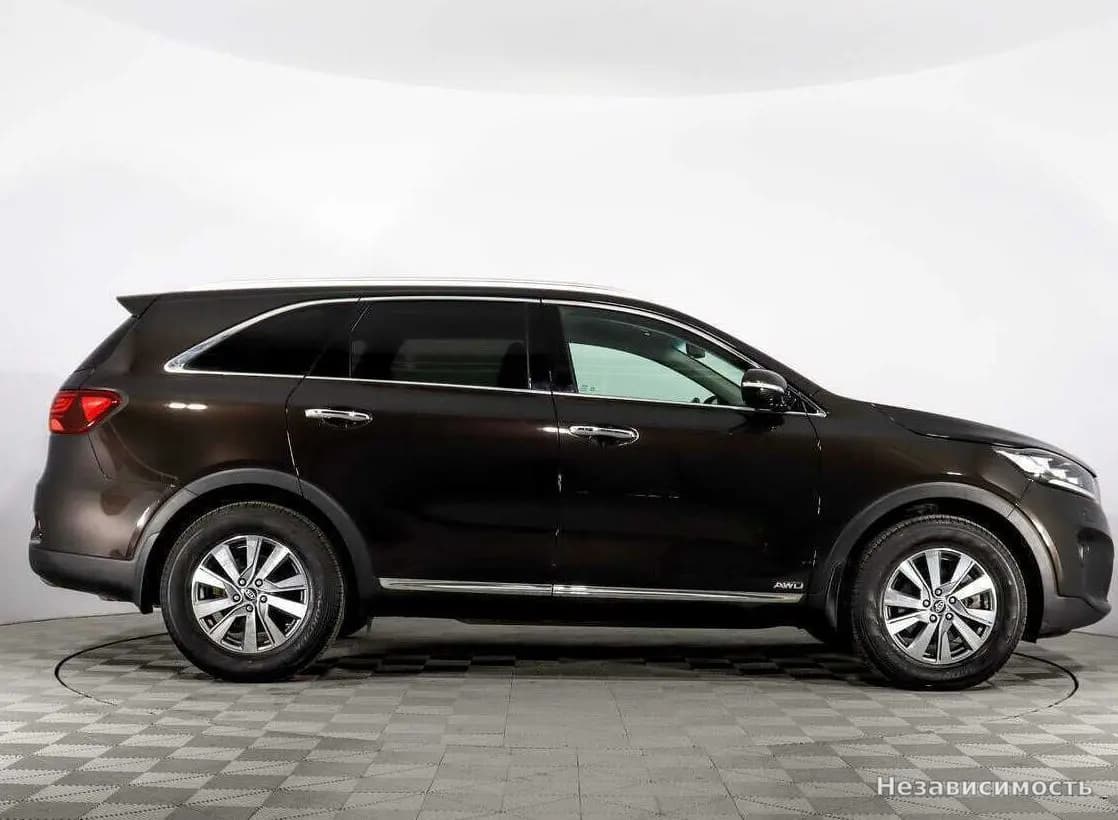 KIA Sorento 2019 с пробегом — фото 4