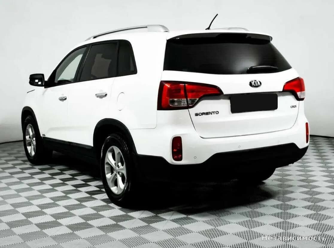 KIA Sorento 2014 с пробегом — фото 7