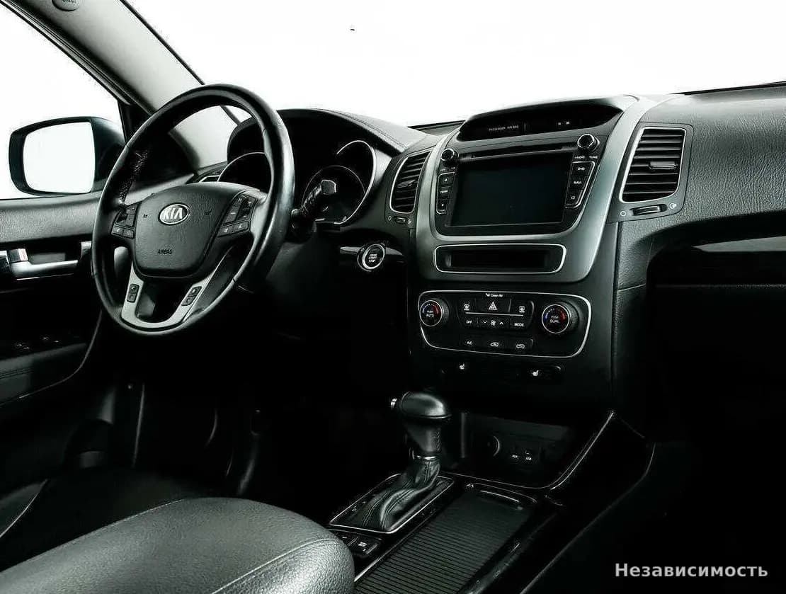 KIA Sorento 2014 с пробегом — фото 9