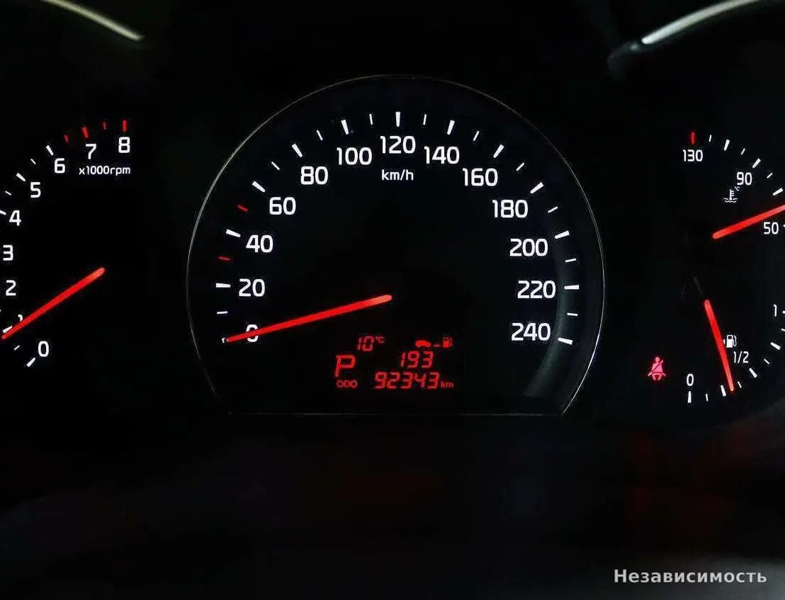 KIA Sorento 2015 с пробегом — фото 8