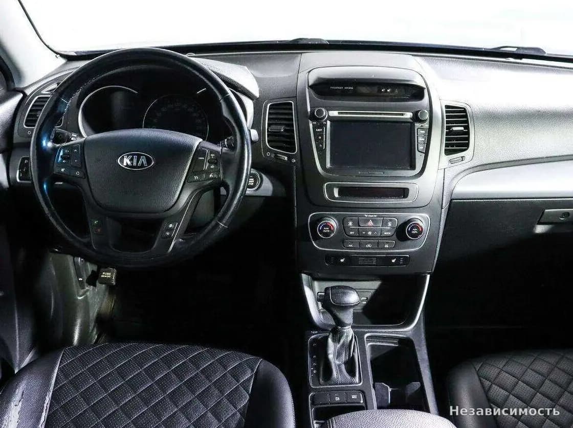 KIA Sorento 2015 с пробегом — фото 9