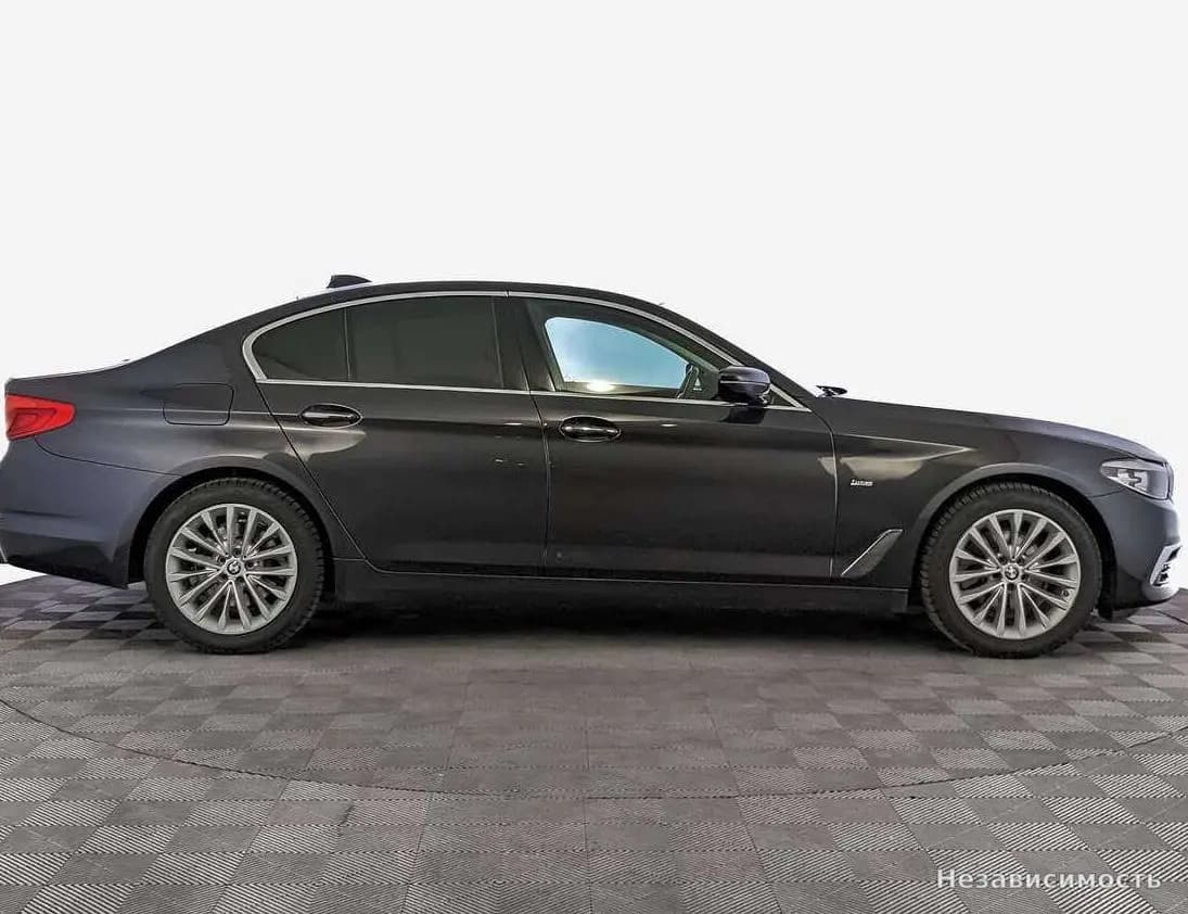 BMW 5 серии 2017 с пробегом — фото 4