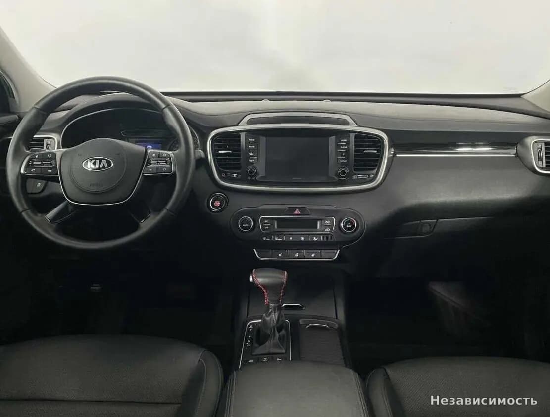 KIA Sorento 2018 с пробегом — фото 7