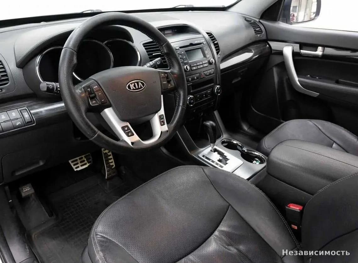 KIA Sorento 2012 с пробегом — фото 7