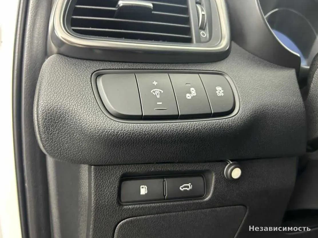 KIA Sorento 2017 с пробегом — фото 9