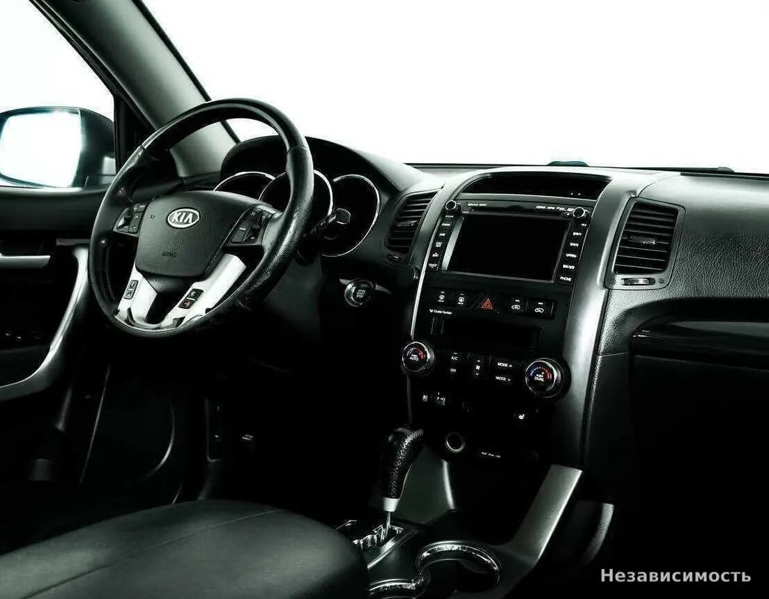 KIA Sorento 2012 с пробегом — фото 9
