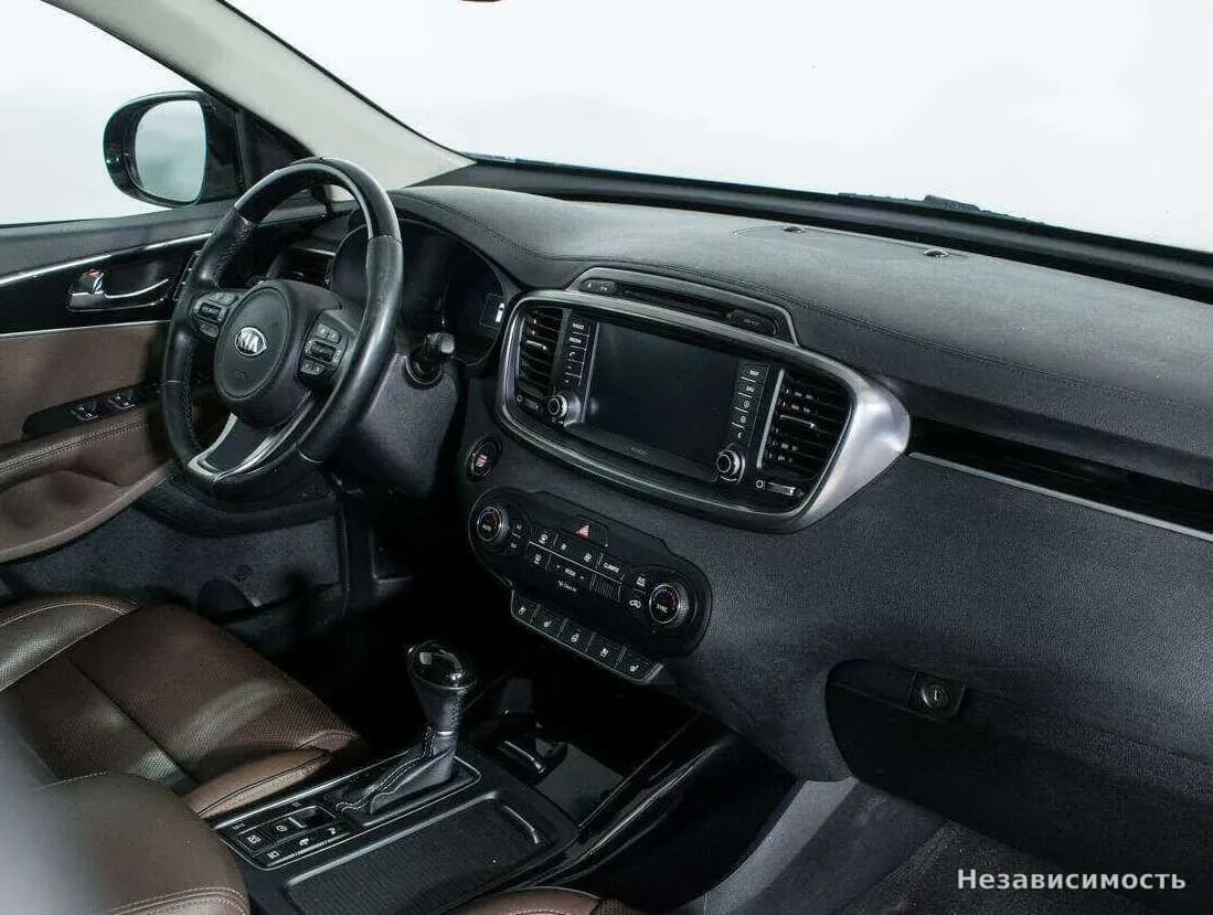 KIA Sorento 2016 с пробегом — фото 9