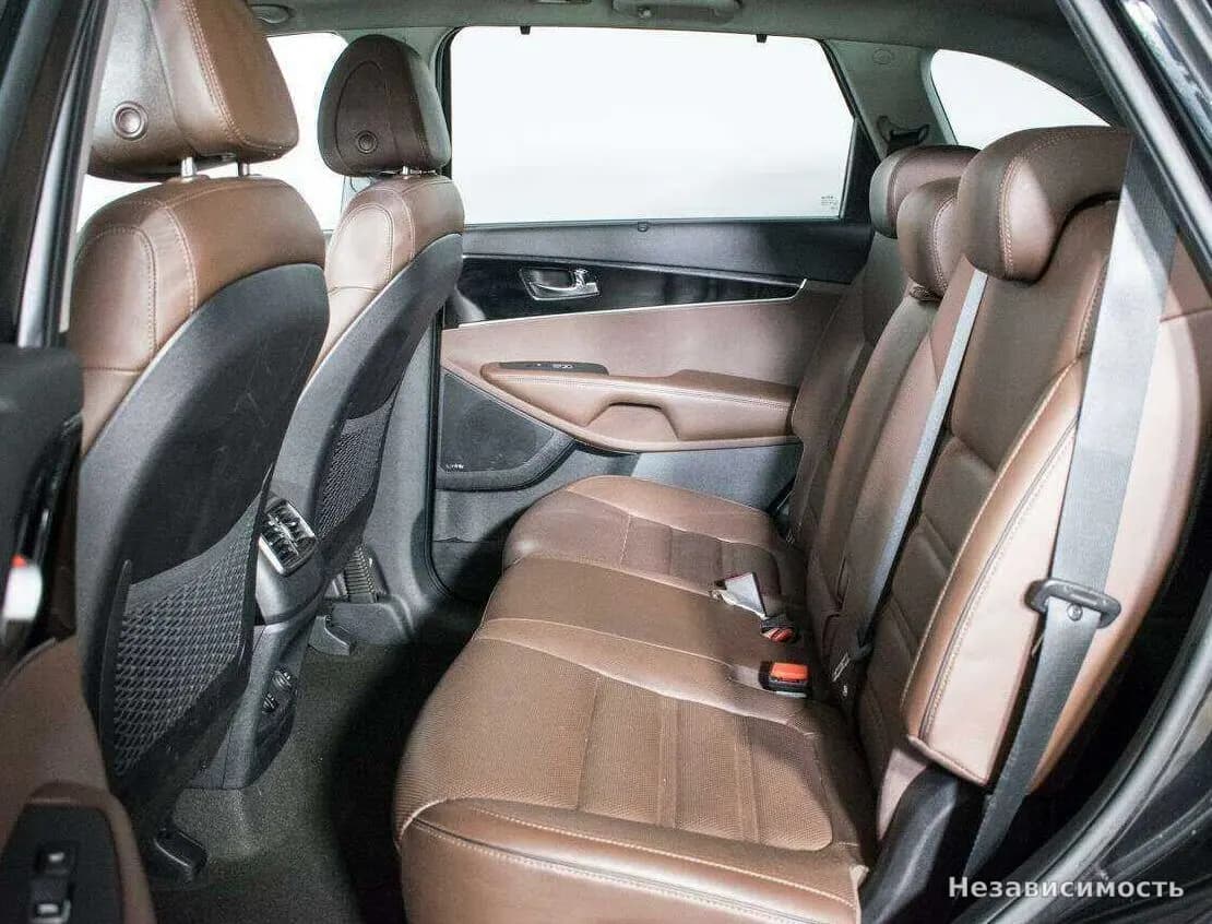 KIA Sorento 2016 с пробегом — фото 10