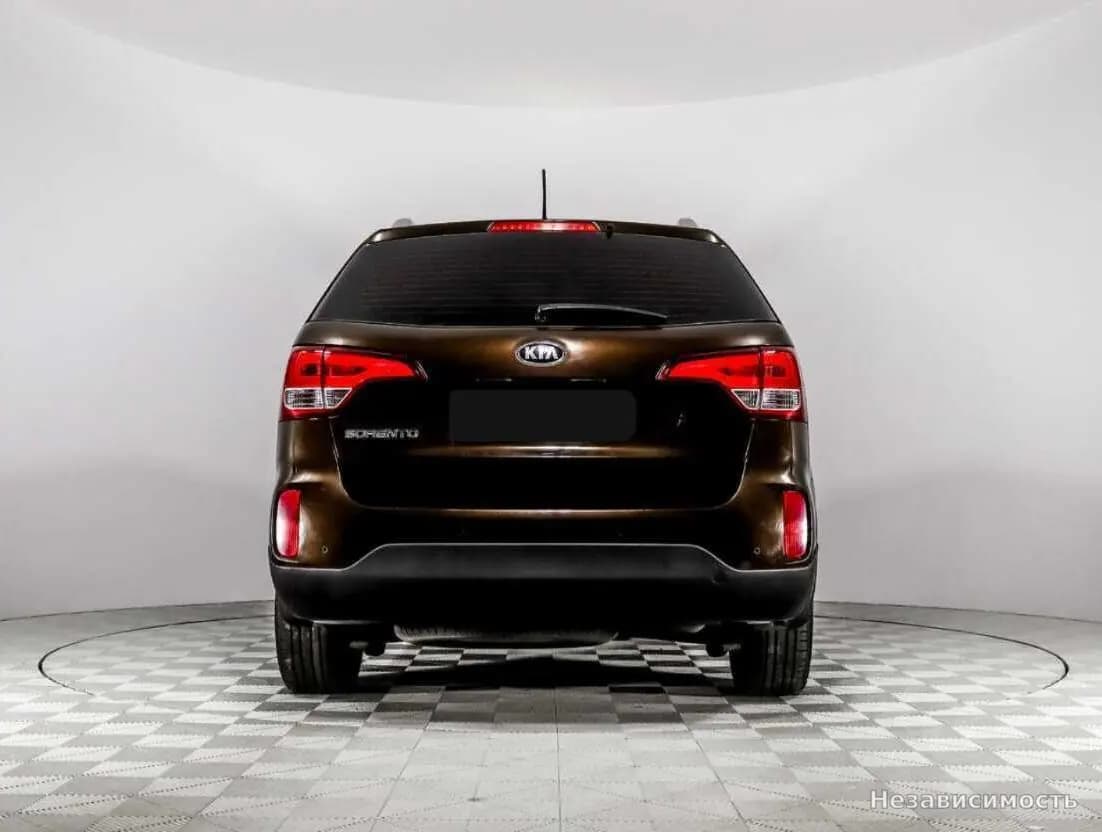 KIA Sorento 2015 с пробегом — фото 6