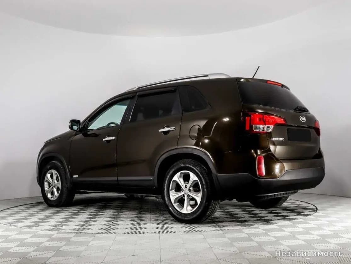 KIA Sorento 2015 с пробегом — фото 7
