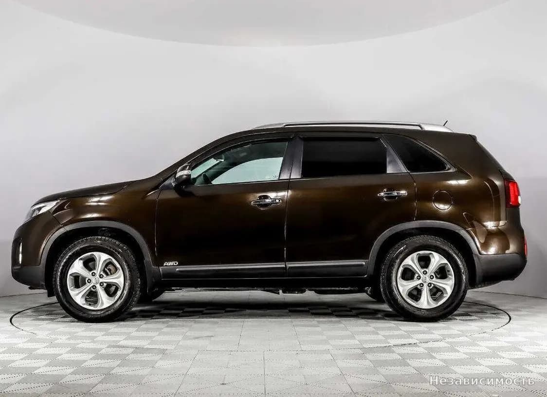 KIA Sorento 2015 с пробегом — фото 8