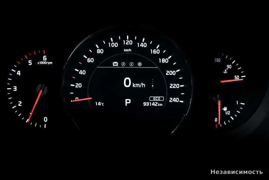 KIA Sorento 2018 с пробегом — фото 10