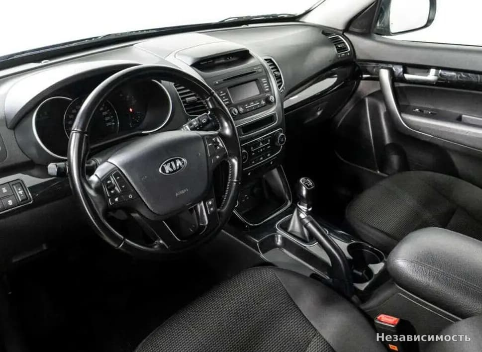 KIA Sorento 2016 с пробегом — фото 9