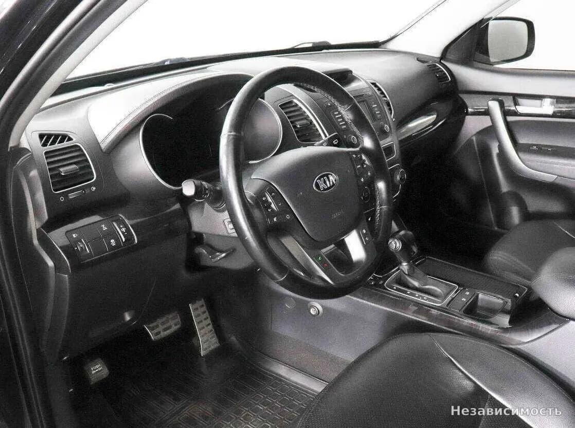 KIA Sorento 2015 с пробегом — фото 9