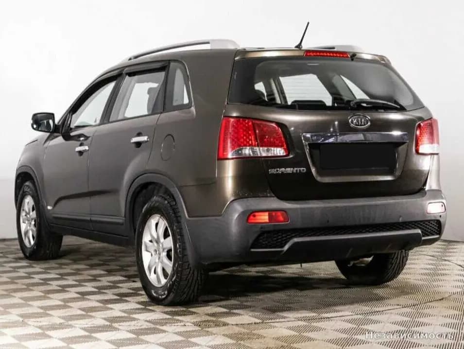 KIA Sorento 2012 с пробегом — фото 7