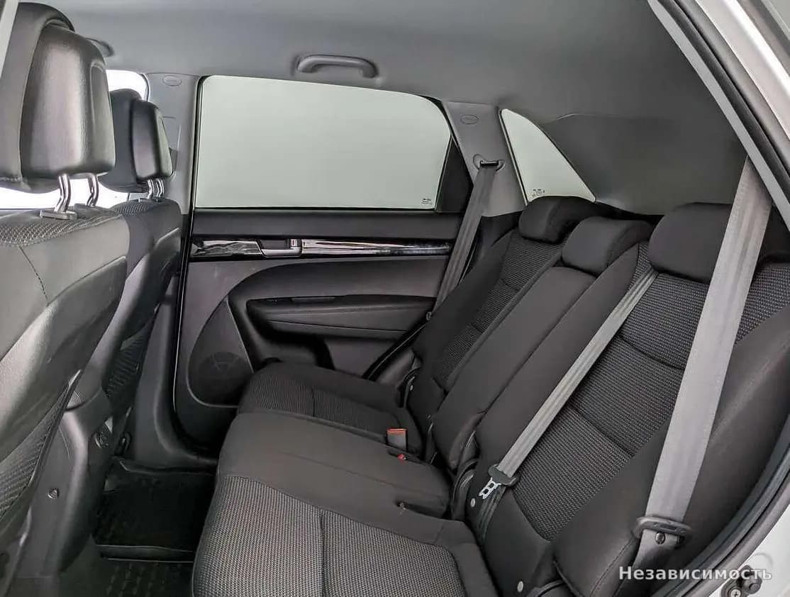 KIA Sorento 2018 с пробегом — фото 10