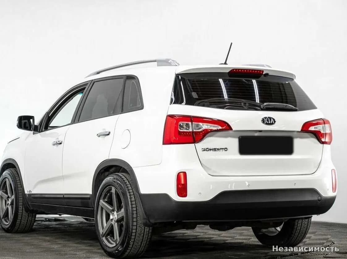 KIA Sorento 2015 с пробегом — фото 6