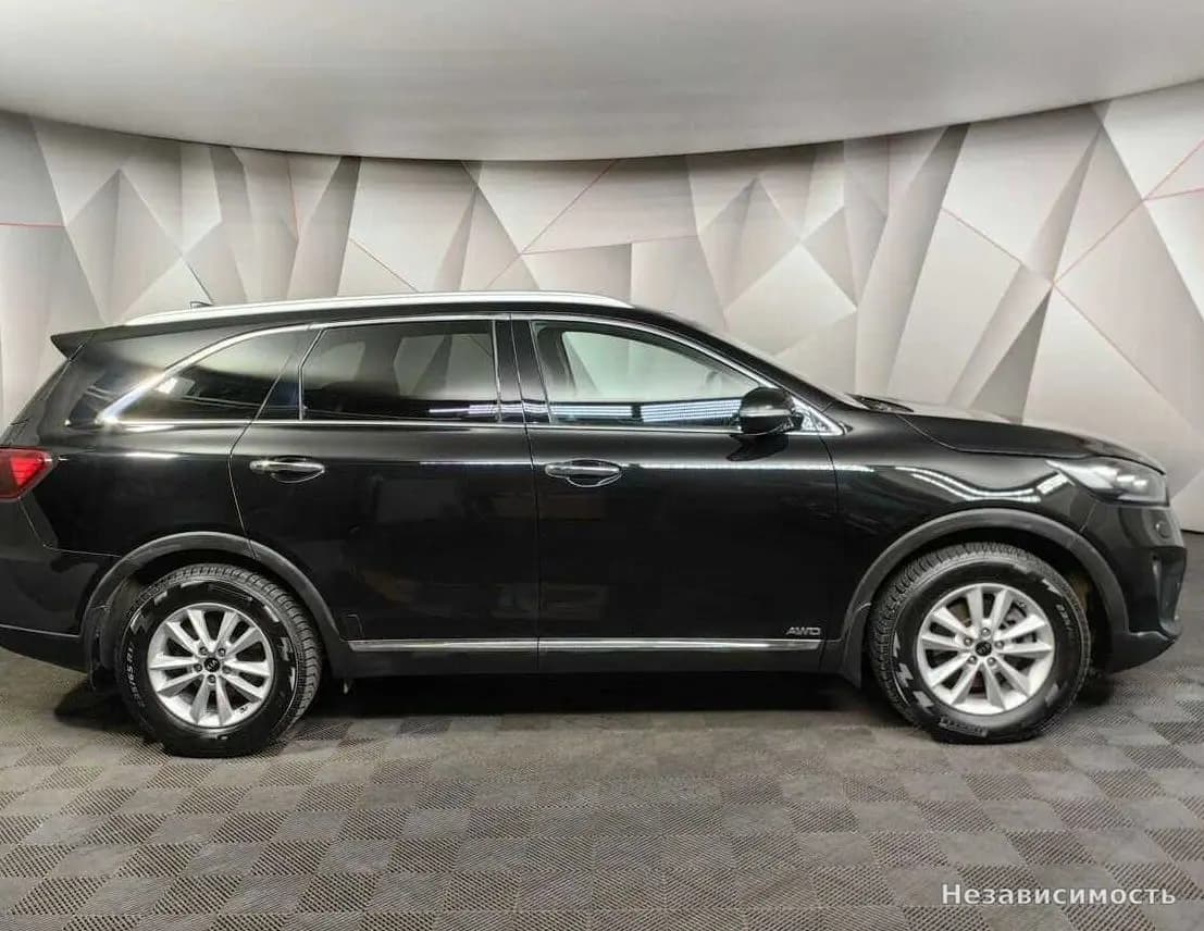 KIA Sorento 2019 с пробегом — фото 6