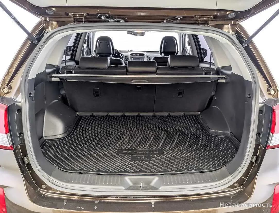 KIA Sorento 2018 с пробегом — фото 10