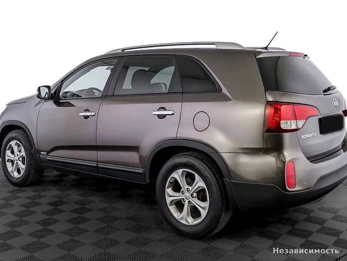 KIA Sorento 2016 с пробегом — фото 7