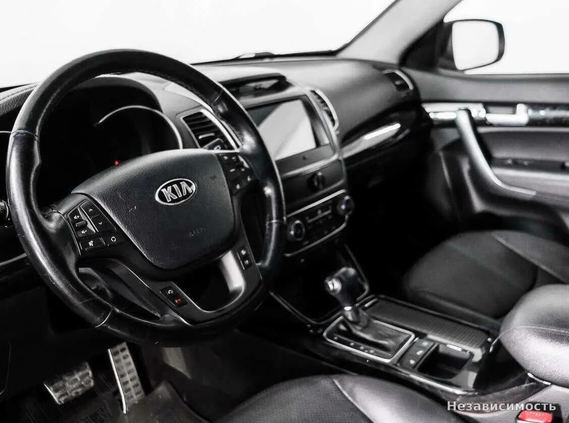 KIA Sorento 2014 с пробегом — фото 9